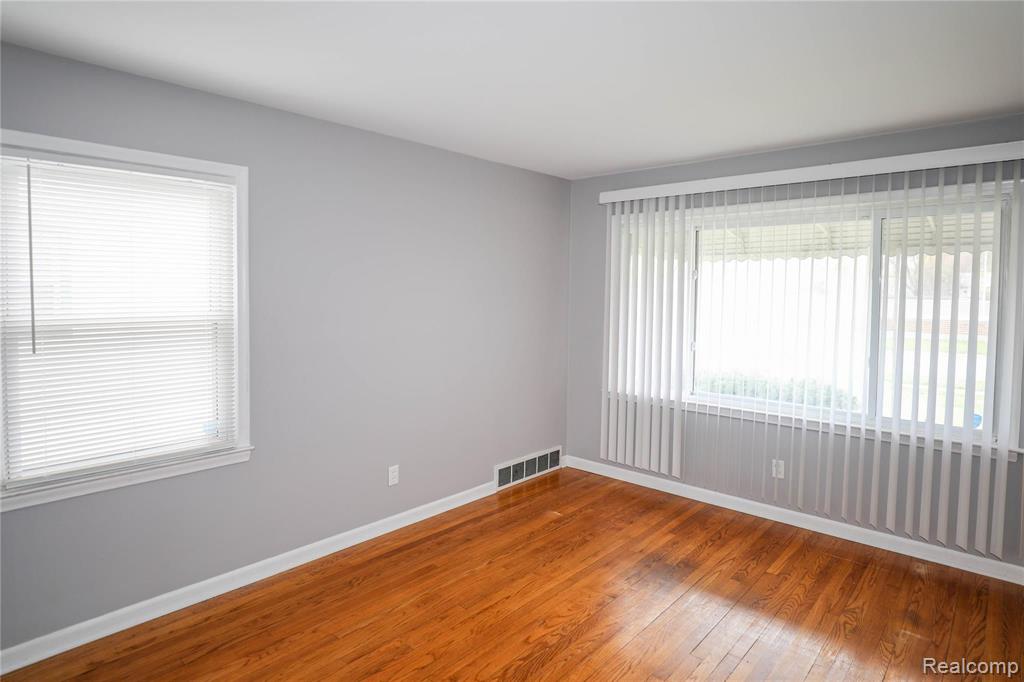 1334 East 10 Mile Road Ferndale, MI 48220 - Photo 5 of 29