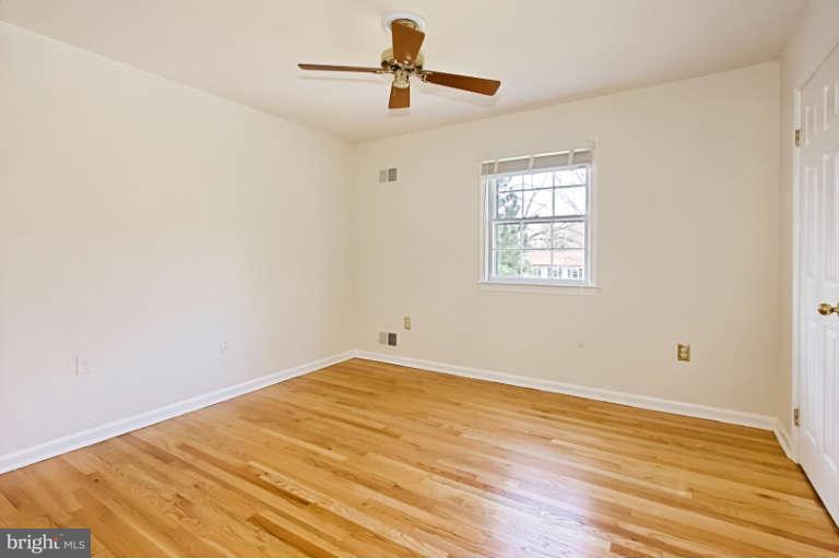 7401 Range Road Alexandria, VA 22306 - Photo 21 of 30 Third Bedroom