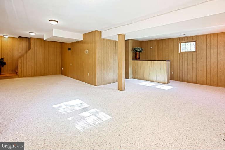 7401 Range Road Alexandria, VA 22306 - Photo 25 of 30 Rec Room Has Lots of Possibilities!