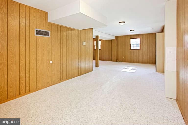 7401 Range Road Alexandria, VA 22306 - Photo 26 of 30 Huge Lower Level Rec Room