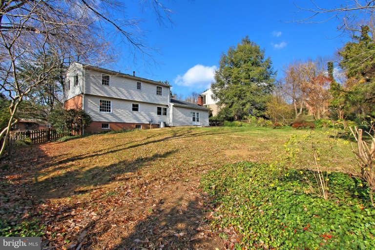 7401 Range Road Alexandria, VA 22306 - Photo 29 of 30 Exterior (Rear)