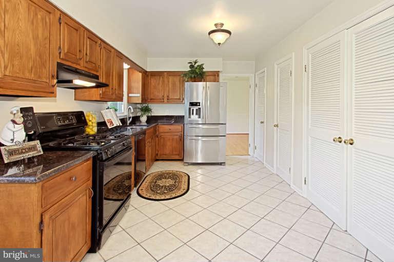7401 Range Road Alexandria, VA 22306 - Photo 10 of 30 Updated