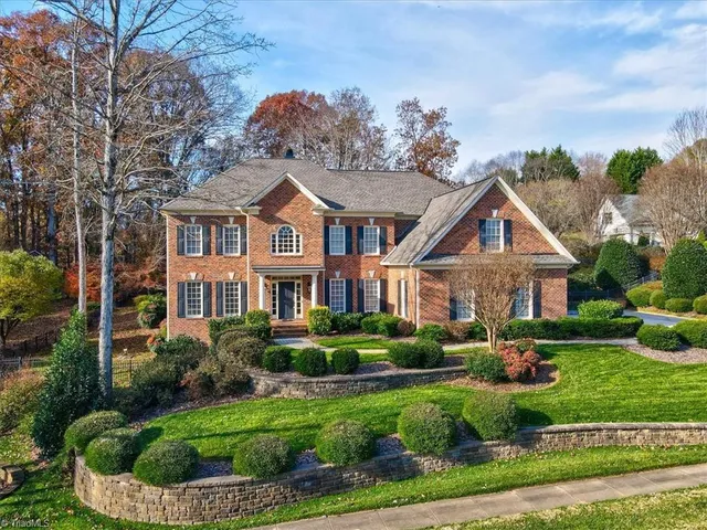 $967,500 | 7107 Lake Henson Drive, Summerfield, NC 27358