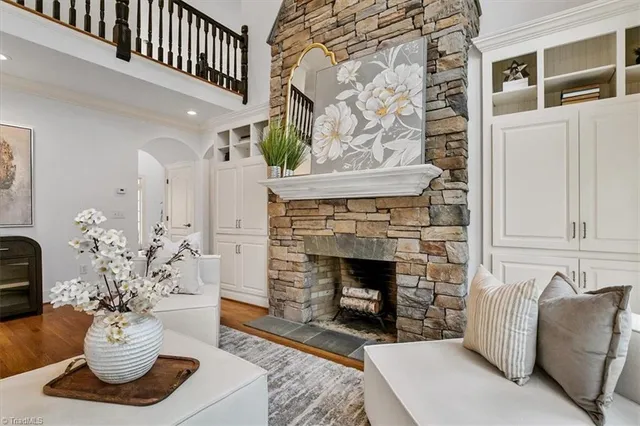 $967,500 | 7107 Lake Henson Drive, Summerfield, NC 27358