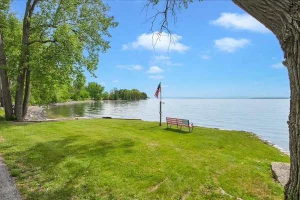 $489,000 | 174 Pelots Point Road, North Hero, VT 05474