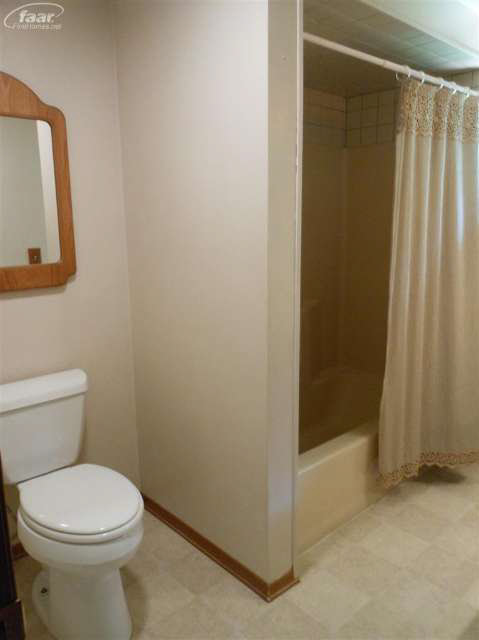 3390 Perryville Road Ortonville, MI 48462 - Photo 19 of 25 20416001-18.JPG