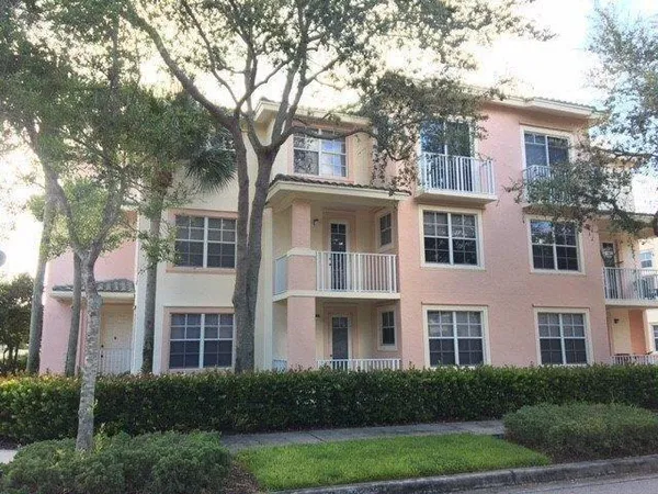 $2,100 | 1080 University Boulevard, Unit 13, Jupiter, FL 33458