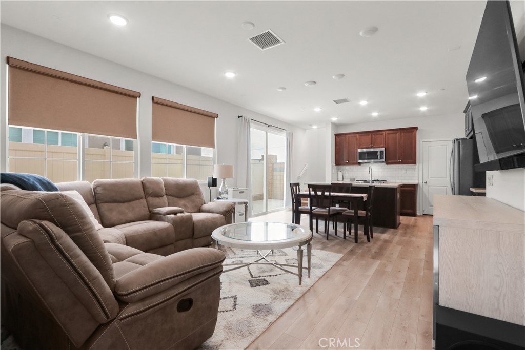 1604 Ruedy Place Upland, CA 91784 - Photo 4 of 24