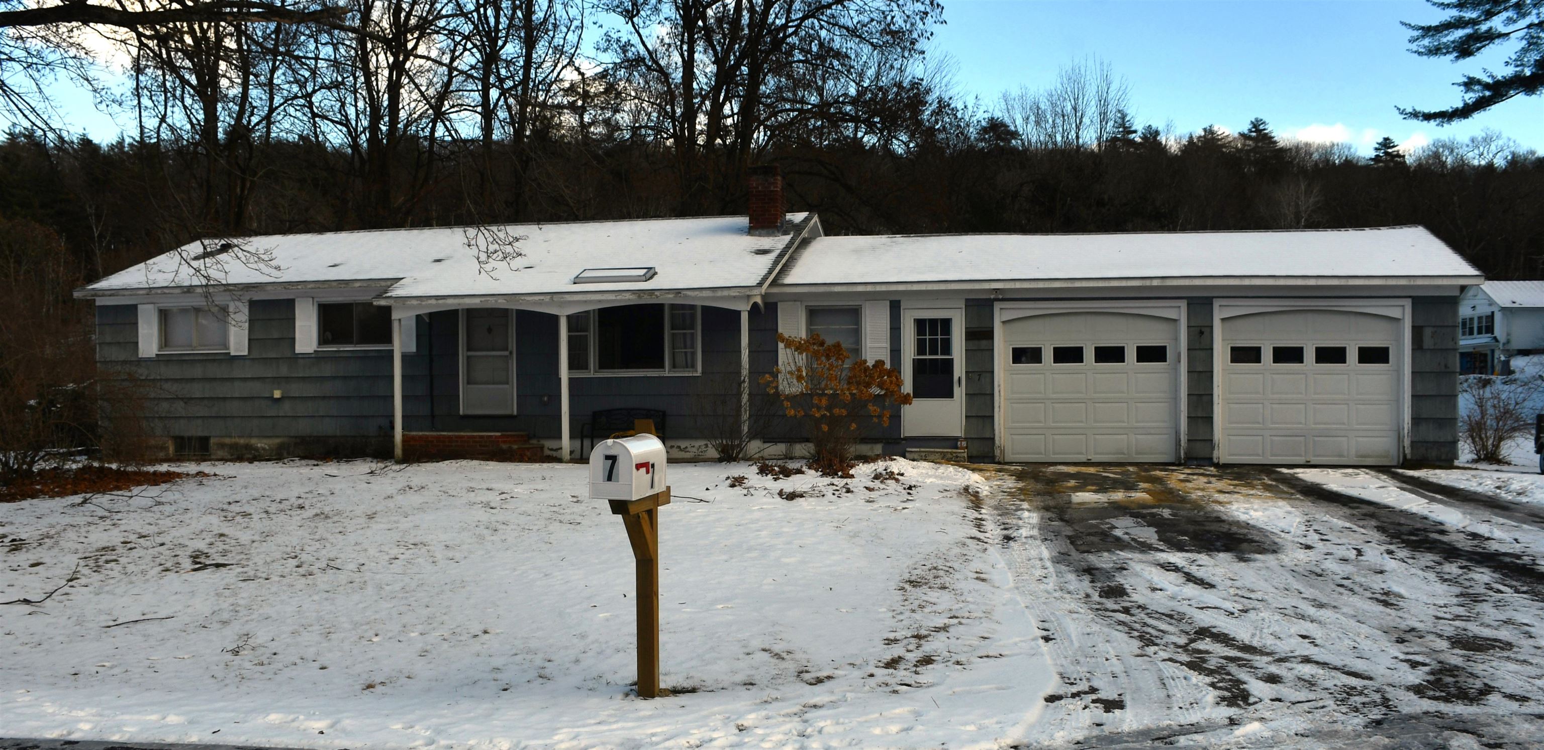 7 Coach Road Gilford, NH 03249 - Photo 2 of 18