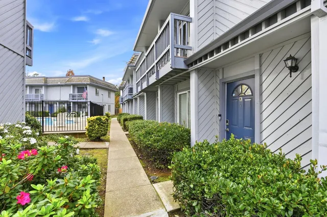 $305,000 | 2515 Merrychase Drive, Unit K, Cameron Park, CA 95682