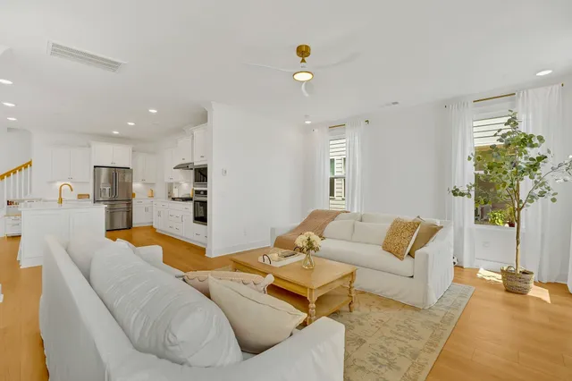 $649,900 | 613 Conifer Dr Spring Hill, Thompson's Station, TN 37179