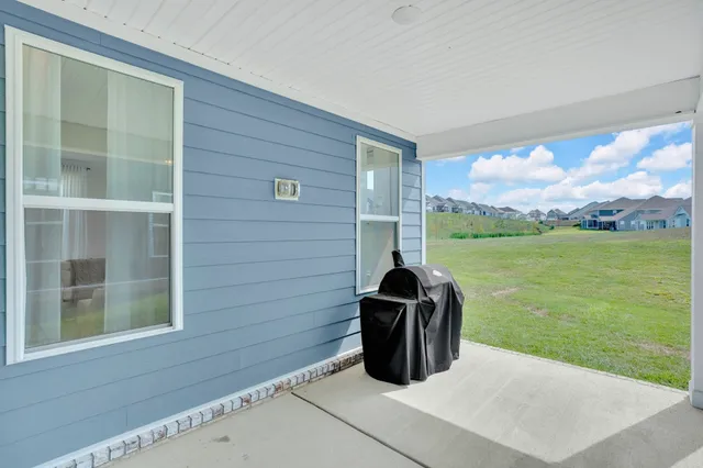 $649,900 | 613 Conifer Dr Spring Hill, Thompson's Station, TN 37179