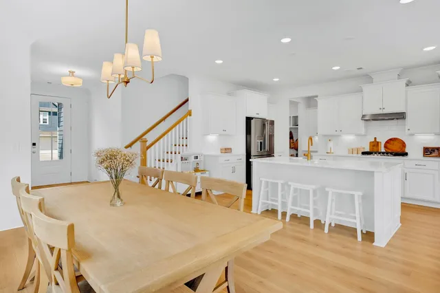 $649,900 | 613 Conifer Dr Spring Hill, Thompson's Station, TN 37179