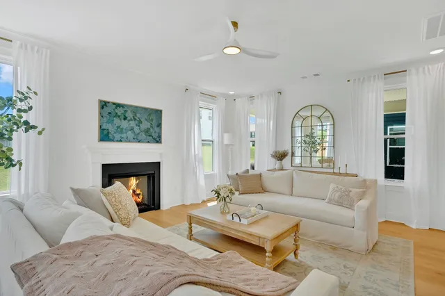 $649,900 | 613 Conifer Dr Spring Hill, Thompson's Station, TN 37179