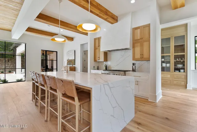 $2,495,000 | 915 Montrose Drive, Ridgeland, MS 39157