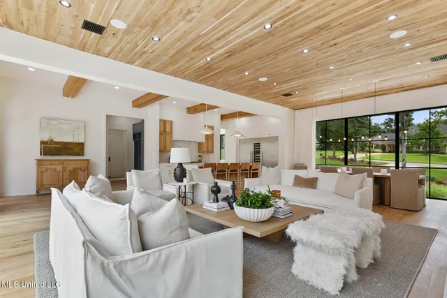 $2,495,000 | 915 Montrose Drive, Ridgeland, MS 39157