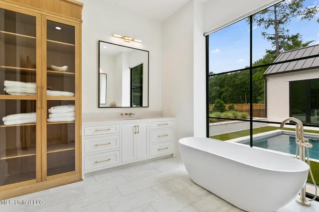 $2,495,000 | 915 Montrose Drive, Ridgeland, MS 39157