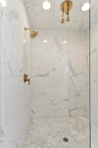 $2,495,000 | 915 Montrose Drive, Ridgeland, MS 39157