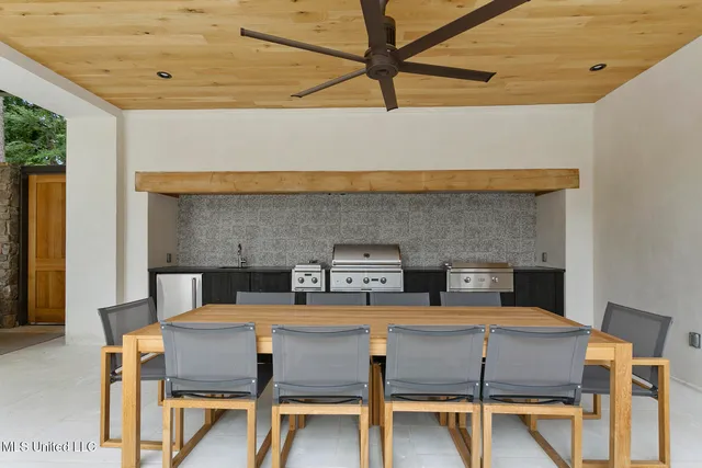 $2,495,000 | 915 Montrose Drive, Ridgeland, MS 39157