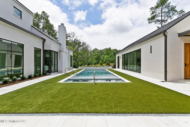 $2,495,000 | 915 Montrose Drive, Ridgeland, MS 39157