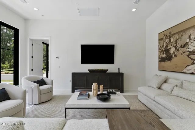 $2,495,000 | 915 Montrose Drive, Ridgeland, MS 39157