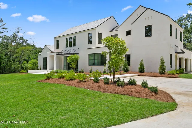 $2,495,000 | 915 Montrose Drive, Ridgeland, MS 39157