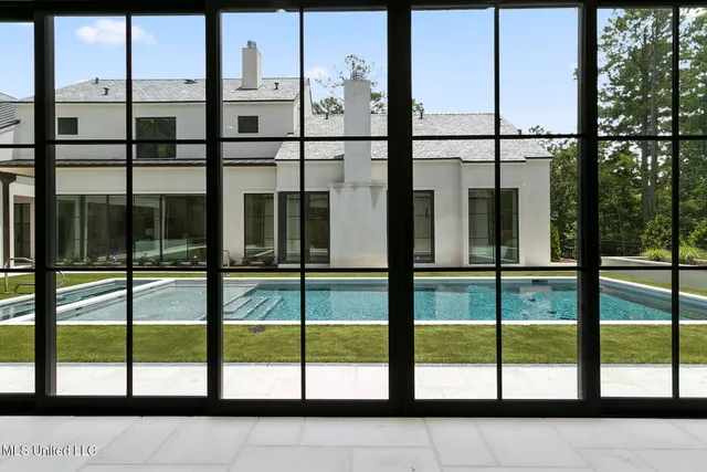 $2,495,000 | 915 Montrose Drive, Ridgeland, MS 39157