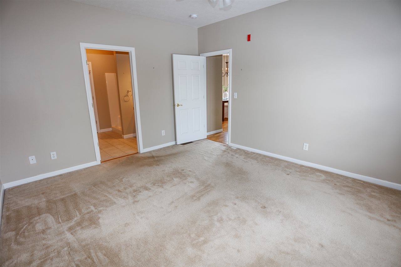 34 Mammoth Road, Unit 5 Hooksett, NH 03106 - Photo 20 of 39 Gallery Image 20