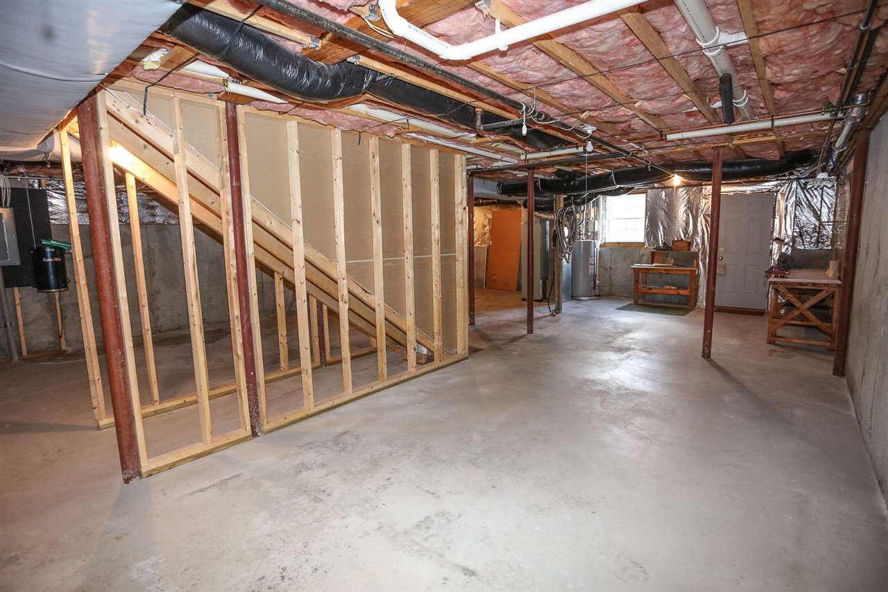 34 Mammoth Road, Unit 5 Hooksett, NH 03106 - Photo 38 of 39 Gallery Image 38