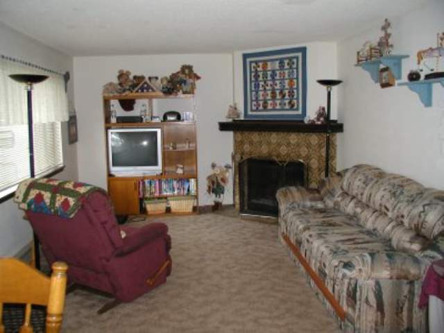3815 East Zeus Road Mead, WA 99021 - Photo 4 of 9 Gallery Image 4