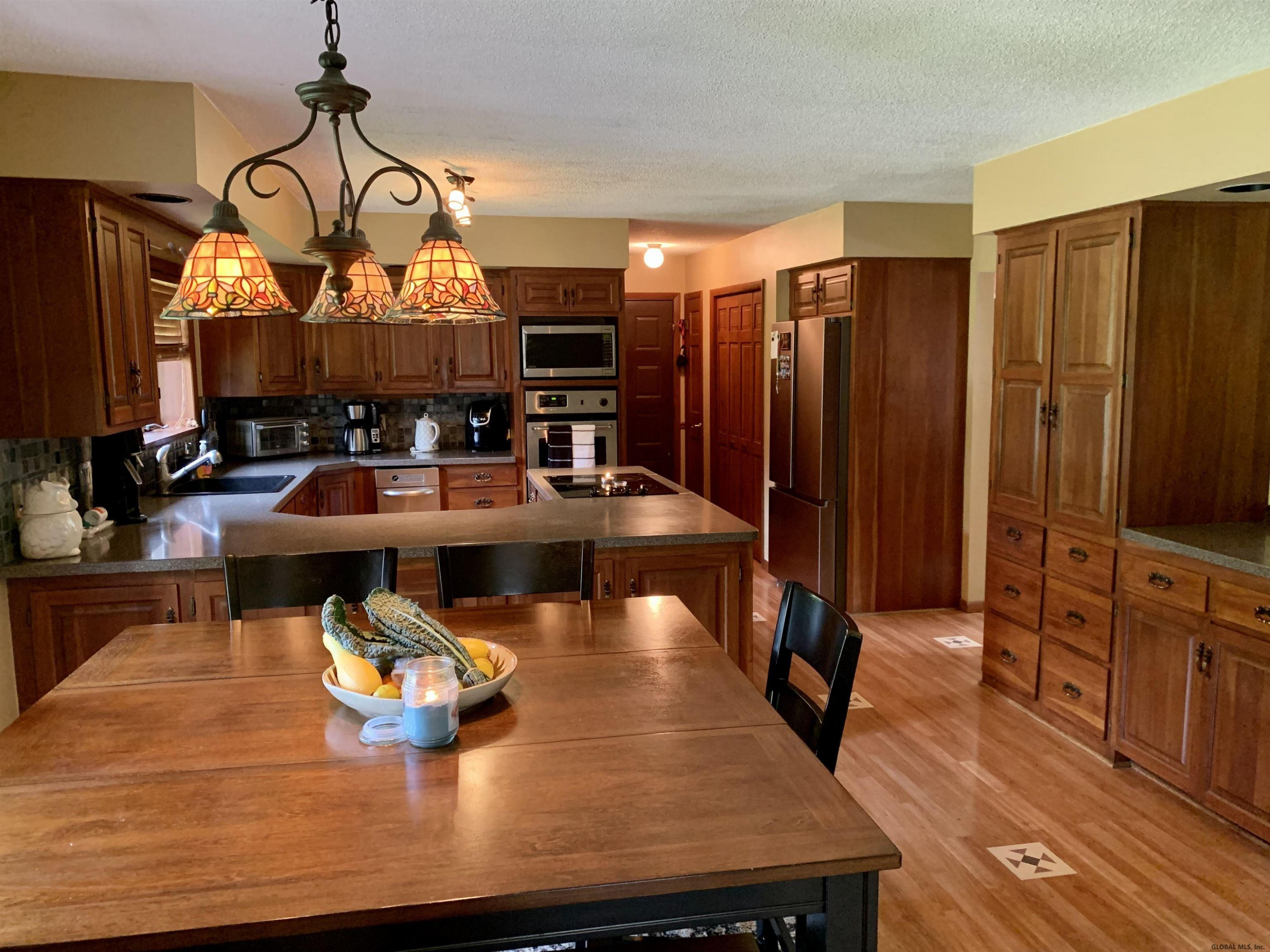 519 Midline Road Amsterdam, NY 12010 - Photo 17 of 56 Photo 17