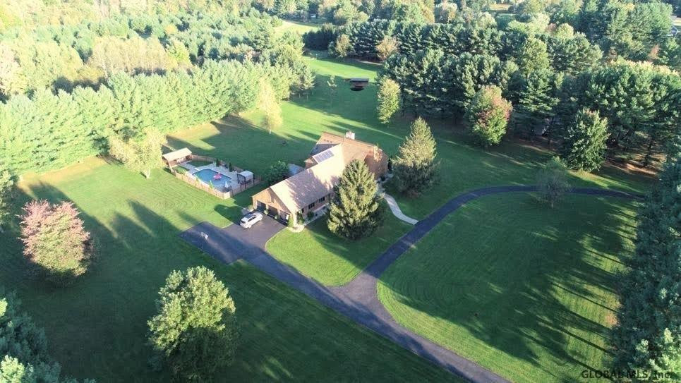 519 Midline Road Amsterdam, NY 12010 - Photo 4 of 56 Photo 4