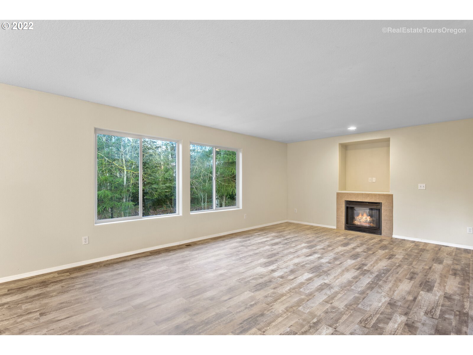 910 Northeast Mariners Loop Portland, OR 97211 - Photo 11 of 32 Gallery Image 11
