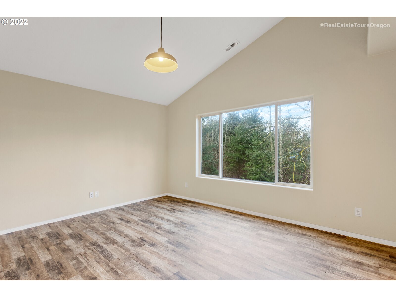910 Northeast Mariners Loop Portland, OR 97211 - Photo 21 of 32 Gallery Image 21