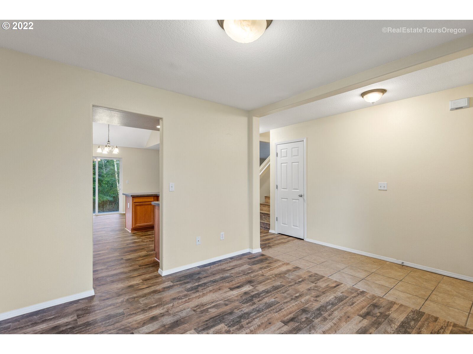 910 Northeast Mariners Loop Portland, OR 97211 - Photo 5 of 32 Gallery Image 5