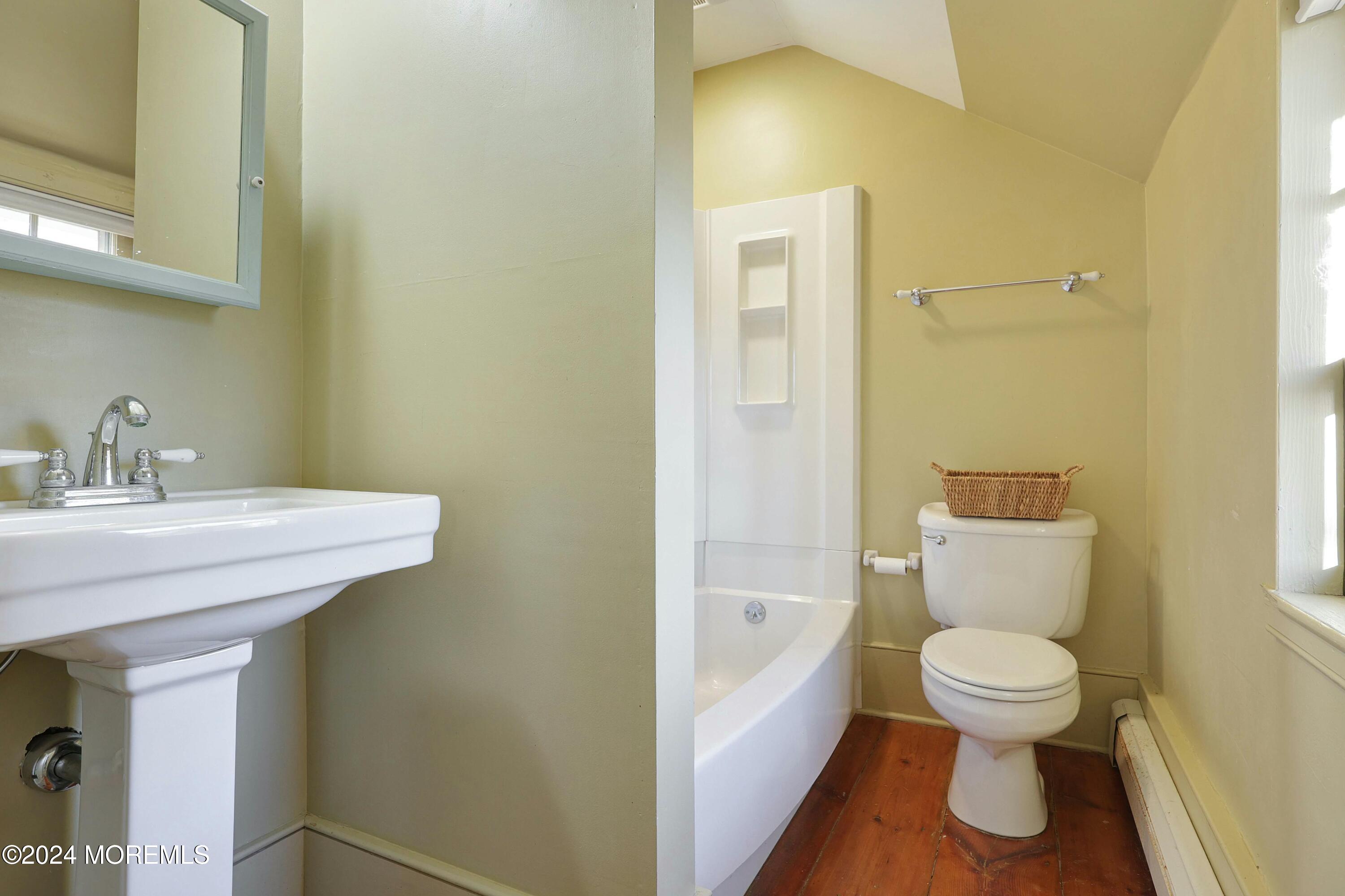 125 Sandy Ridge Road Stockton, NJ 08559 - Photo 33 of 46 a bathroom with a sink toilet and shower