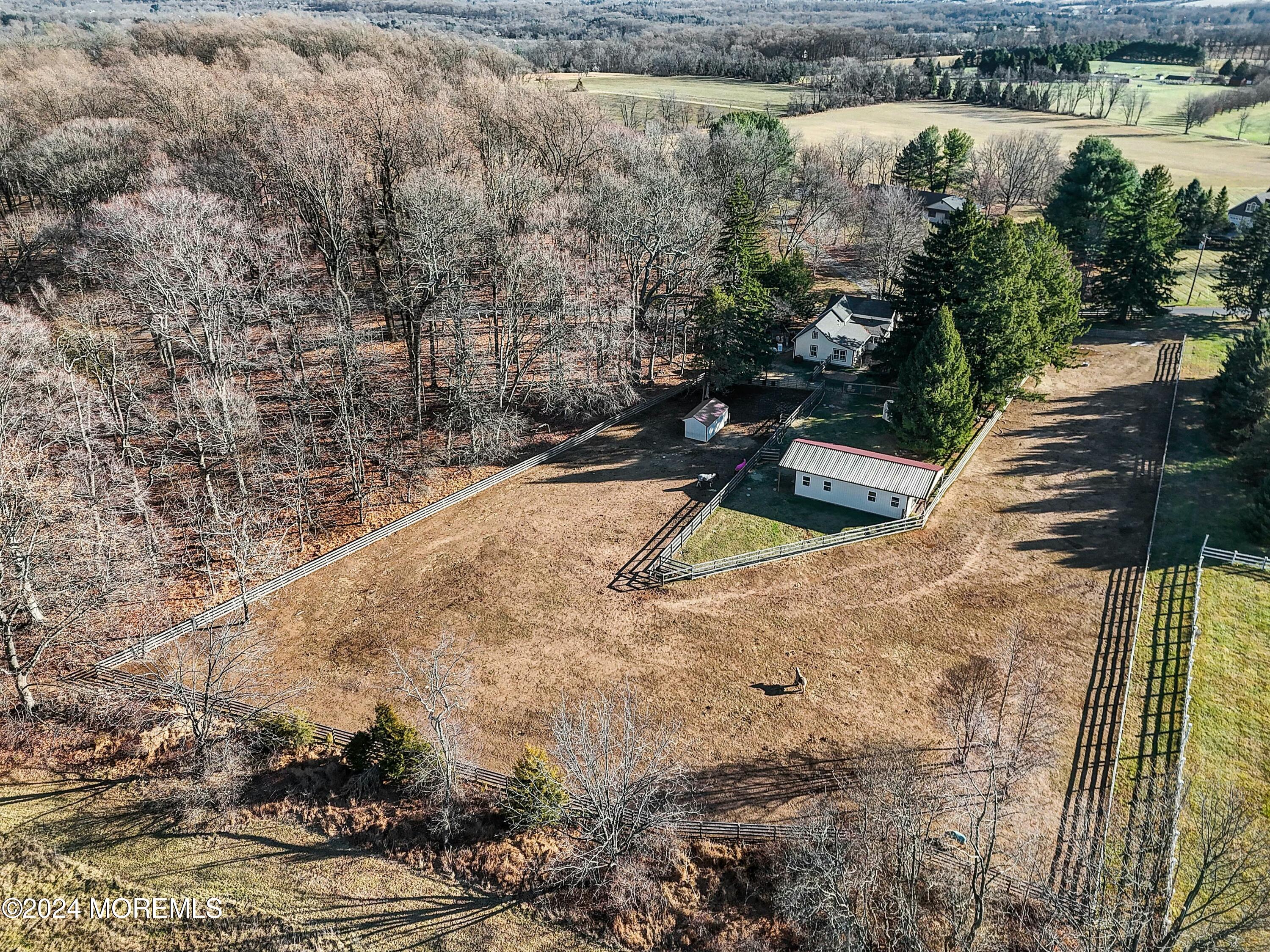 125 Sandy Ridge Road Stockton, NJ 08559 - Photo 40 of 46 a view of a swimming pool with a yard