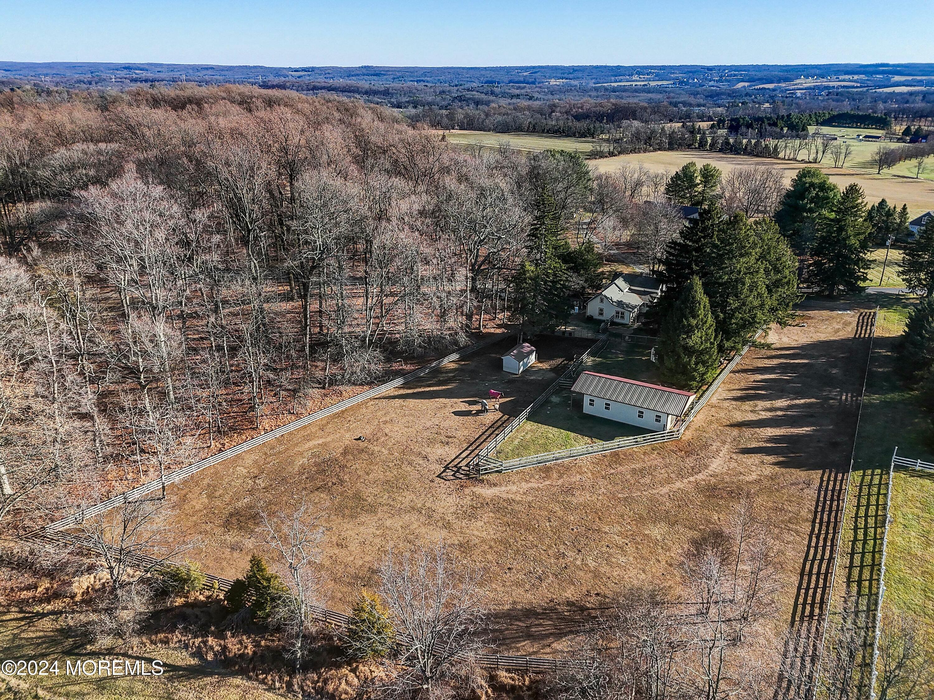 125 Sandy Ridge Road Stockton, NJ 08559 - Photo 45 of 46 a view of a backyard
