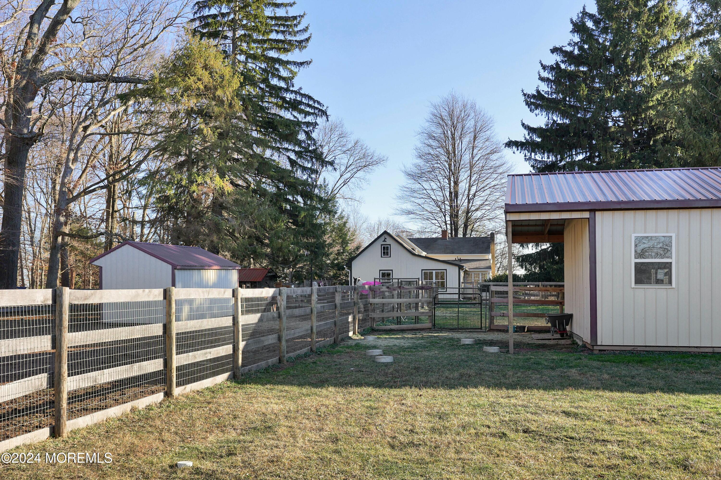 125 Sandy Ridge Road Stockton, NJ 08559 - Photo 10 of 46 a view of a house with a yard