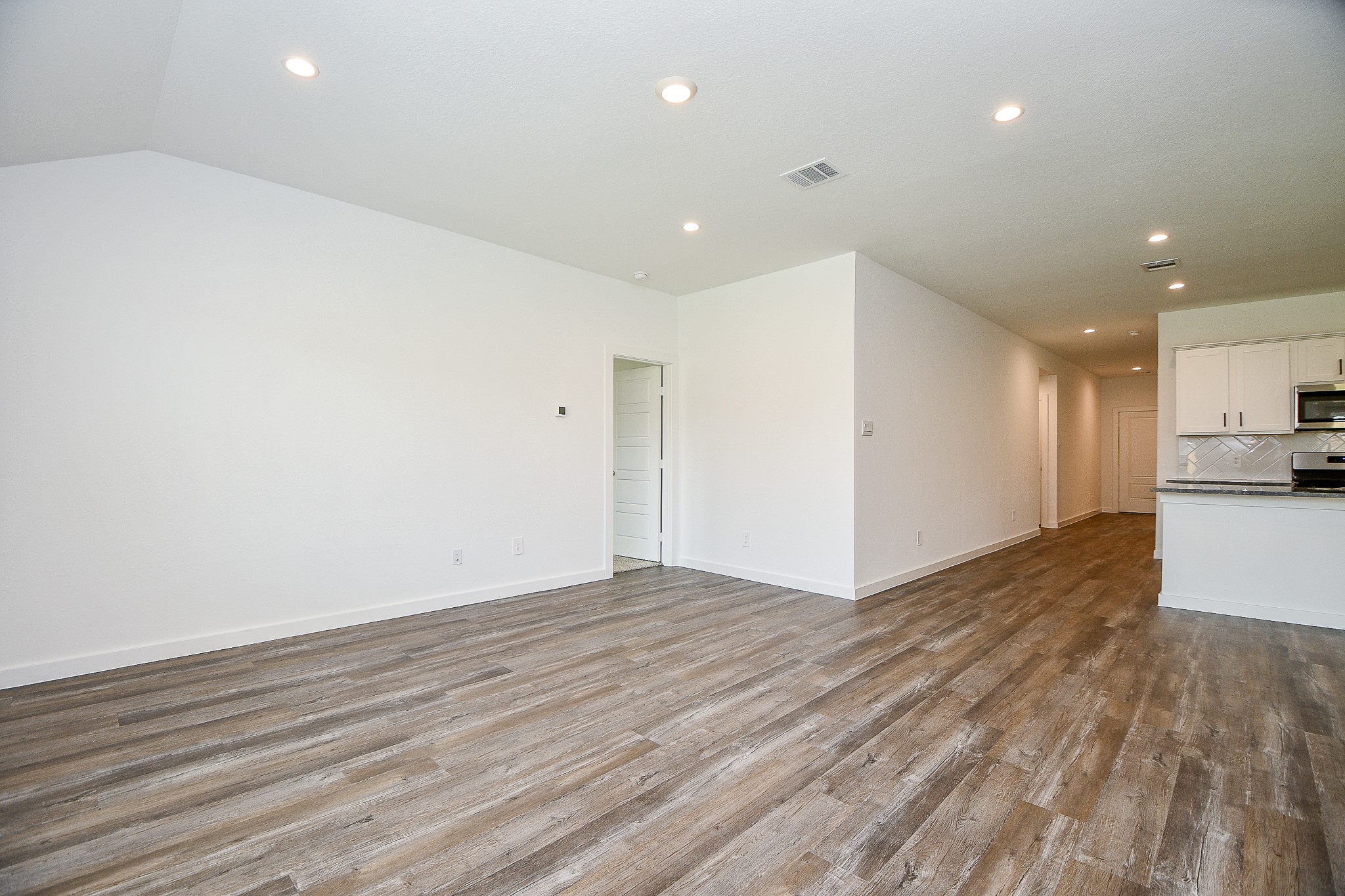 1115 Yaupon Drive Rosharon, TX 77583 - Photo 11 of 32