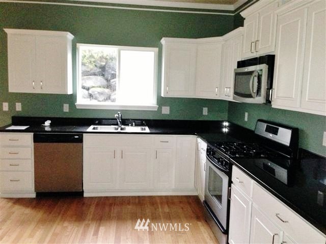 23114 27th Drive Southeast Bothell, WA 98021 - Photo 4 of 9