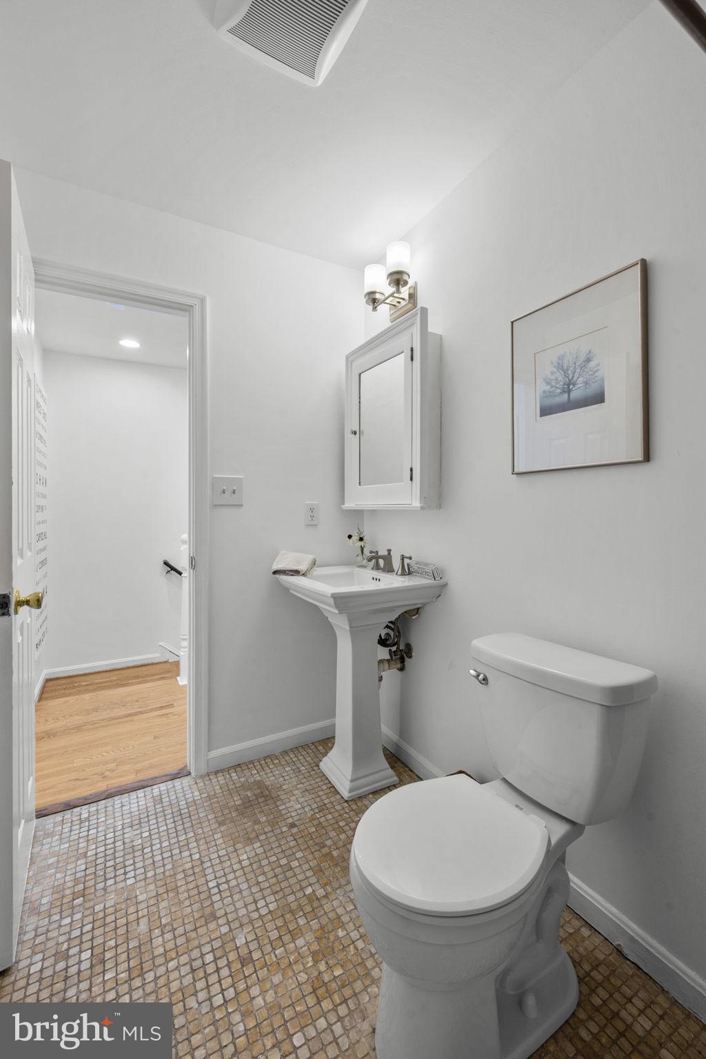 649 16th Street Northeast Washington, DC 20002 - Photo 21 of 38