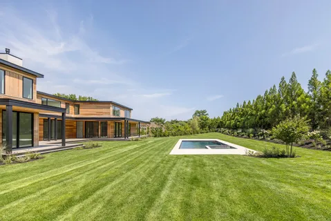 $8,995,000 | 204 Head Of Pond Road, Water Mill, NY 11976