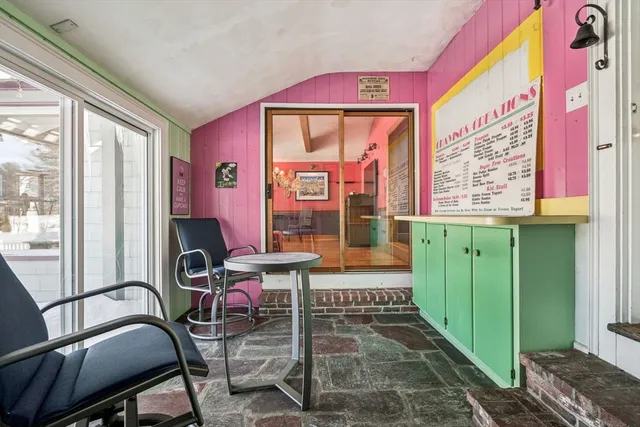 $875,000 | 25 Juniper Avenue, Wakefield, MA 01880