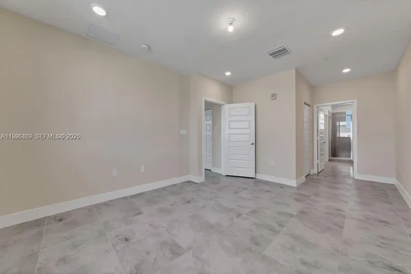 $425,000 | 6420 Northwest 102nd Path, Unit 303, Doral, FL 33178