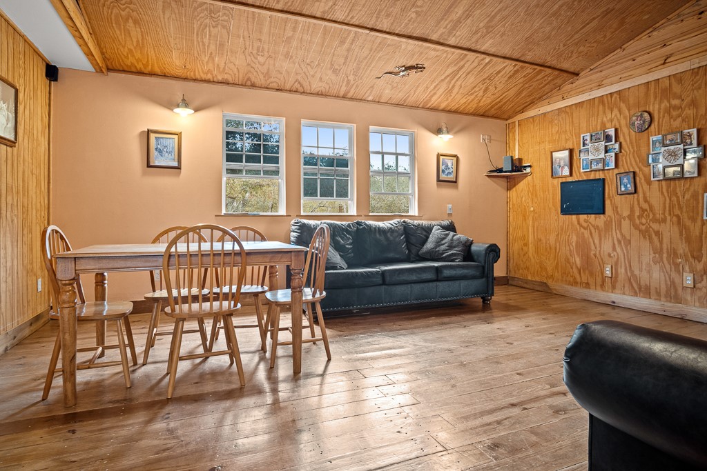 652 Rabbit Run Road Aransas Pass, TX 78336 - Photo 16 of 24