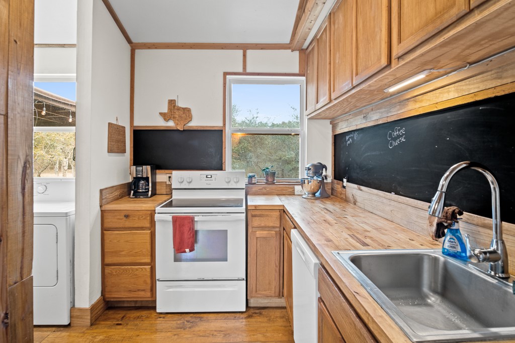 652 Rabbit Run Road Aransas Pass, TX 78336 - Photo 18 of 24