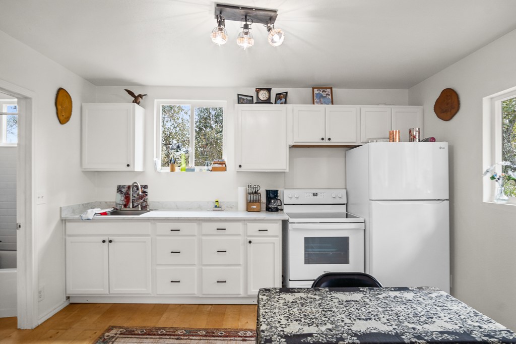 652 Rabbit Run Road Aransas Pass, TX 78336 - Photo 5 of 24