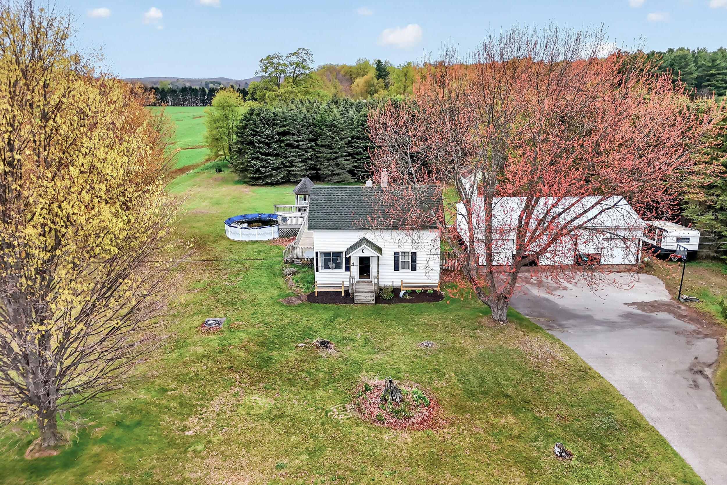6588 West Johnson Road Shelby, MI 49455 - Photo 3 of 41 6588 w johnson-8
