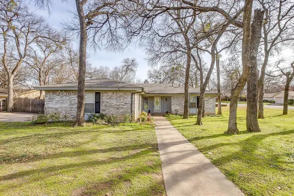 $299,000 | 612 Melbourne Court, Hurst, TX 76053